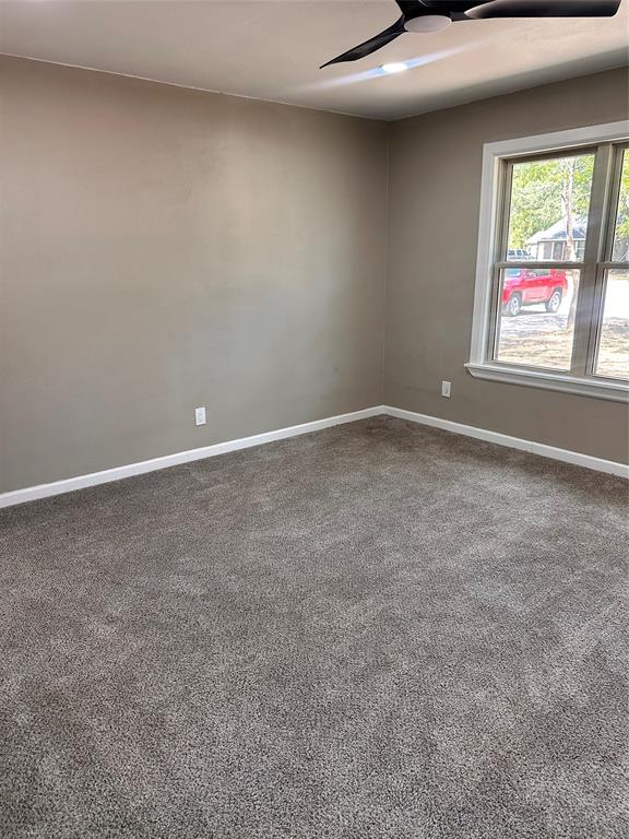 819 W State Street Property Photo 10