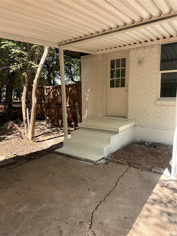 819 W State Street Property Photo 15