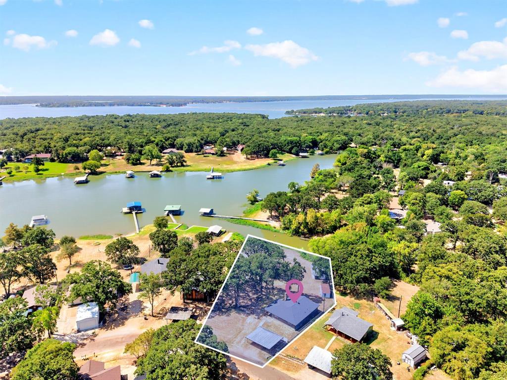 9458 Lakeland Loop Property Photo 4
