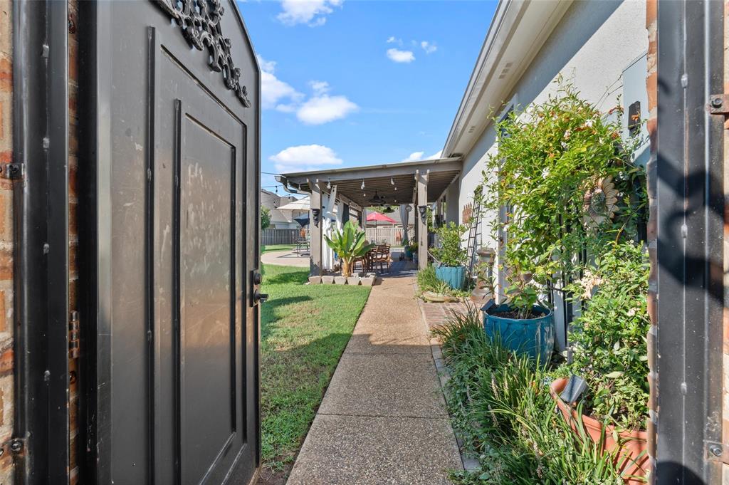 125 Andrew Place Property Photo 25