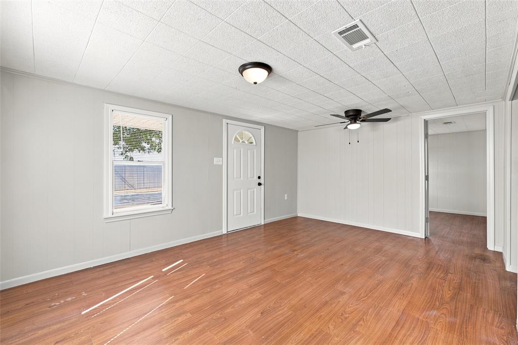 3216 Pewitt Drive Property Photo 5