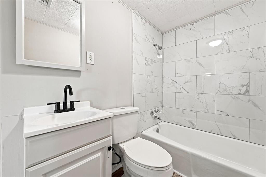 3216 Pewitt Drive Property Photo 14