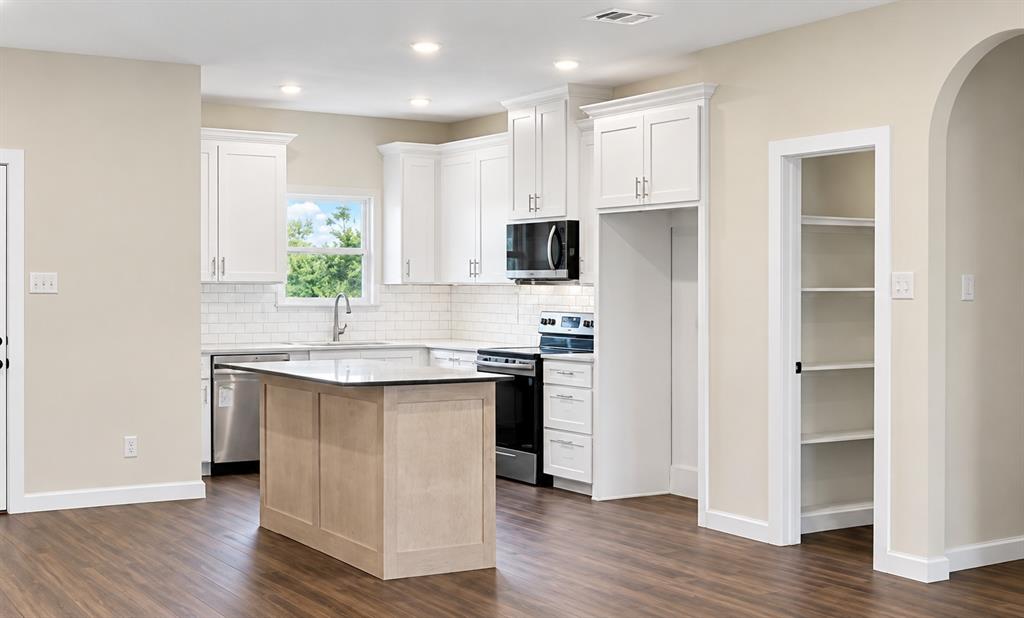 740 Section House Road Property Photo 3