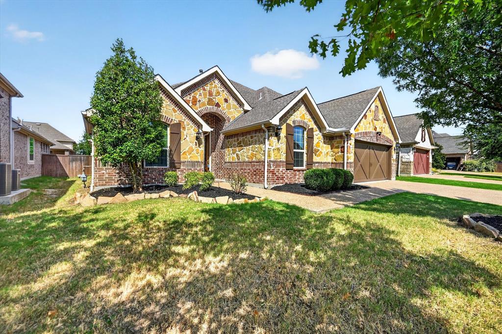 2729 Boulder Creek Street Property Photo 2