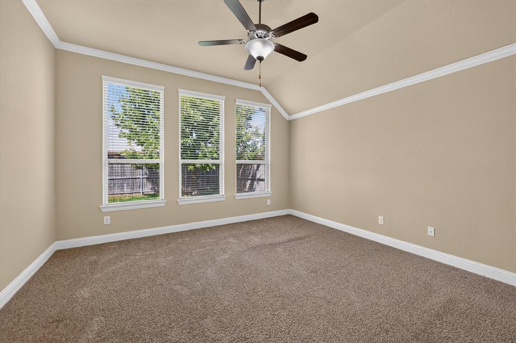 2729 Boulder Creek Street Property Photo 4