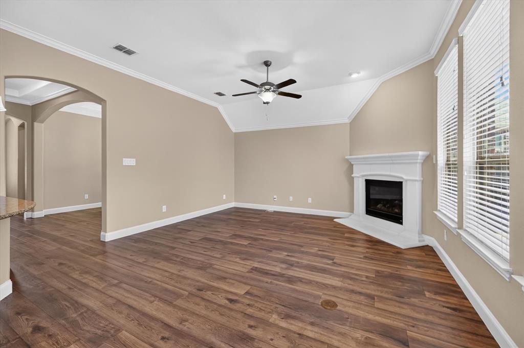 2729 Boulder Creek Street Property Photo 5