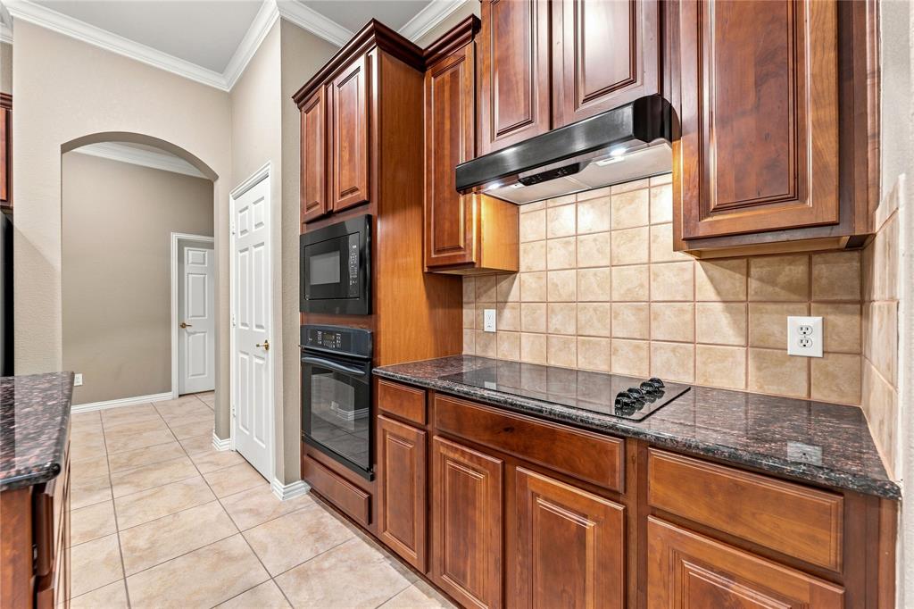 452 Long Cove Drive Property Photo 16
