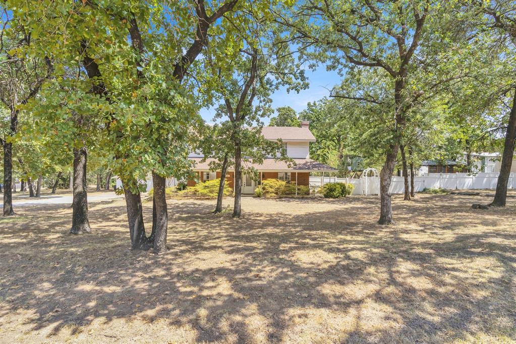 124 Alvarado Oak Drive Property Photo 4