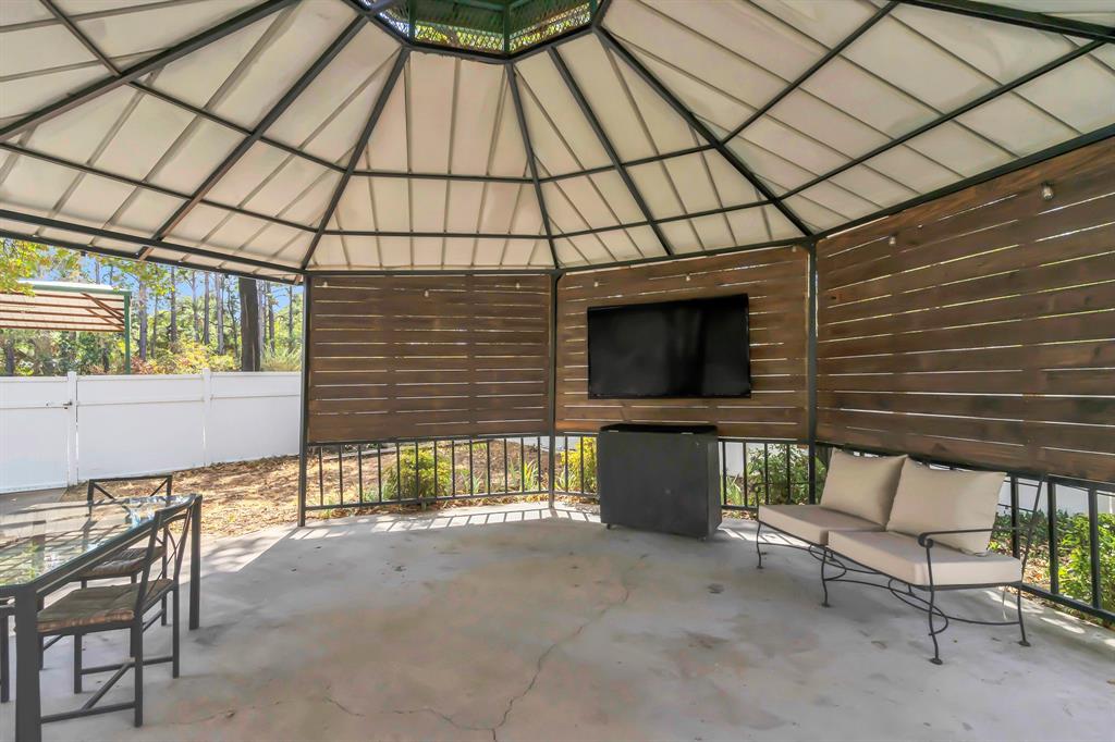 124 Alvarado Oak Drive Property Photo 31