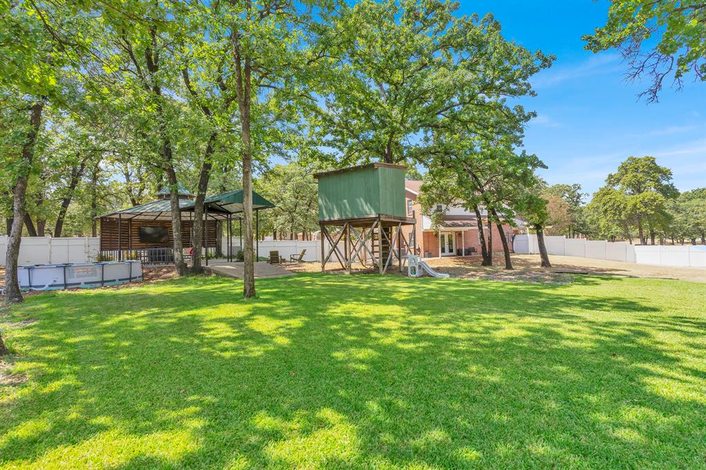 124 Alvarado Oak Drive Property Photo 32