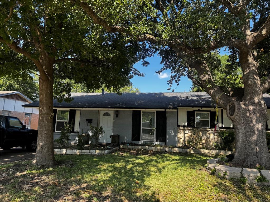 110 N Bowser Road Property Photo 1