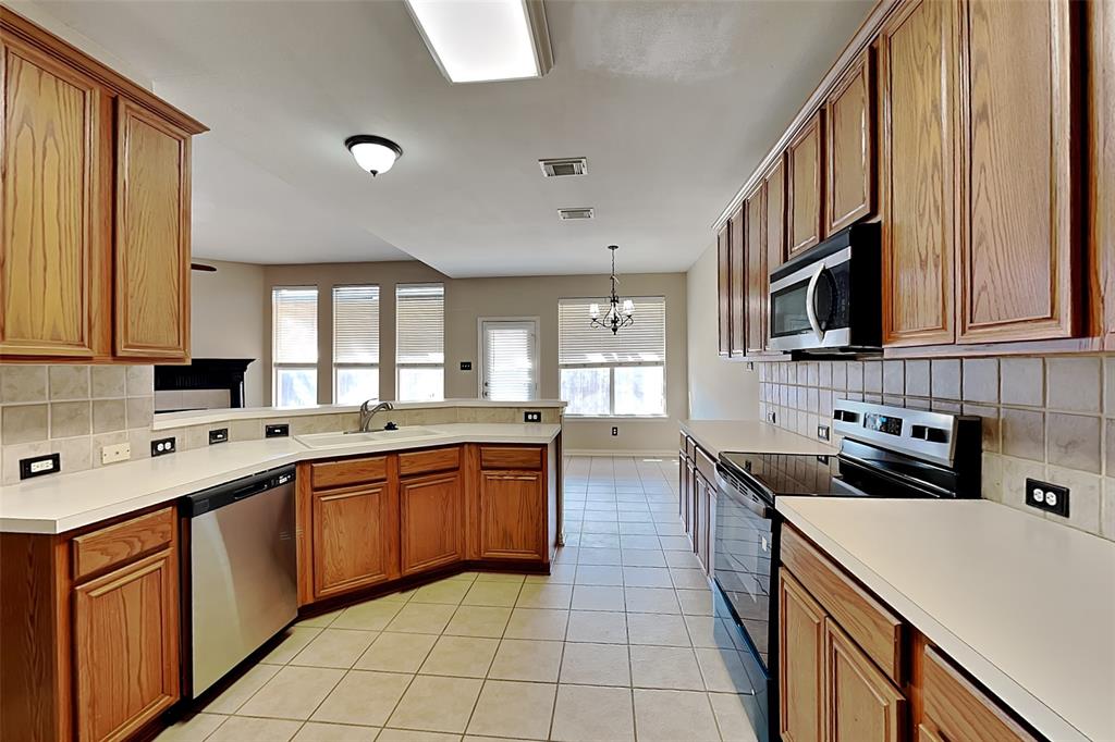 7641 Quiet Meadow Lane Property Photo 4