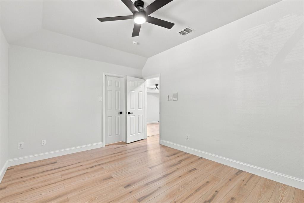 4421 Red Barn Property Photo 32