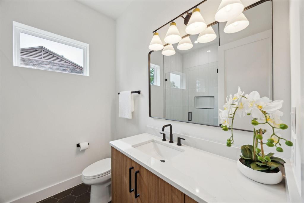 3815 Hawick Lane Property Photo 22
