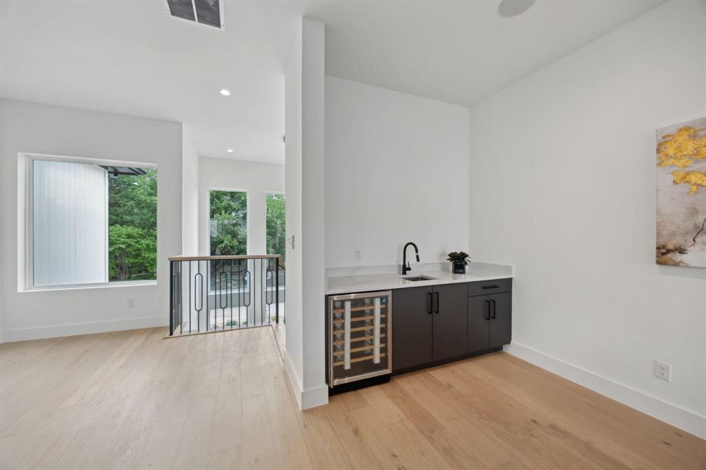 3815 Hawick Lane Property Photo 25