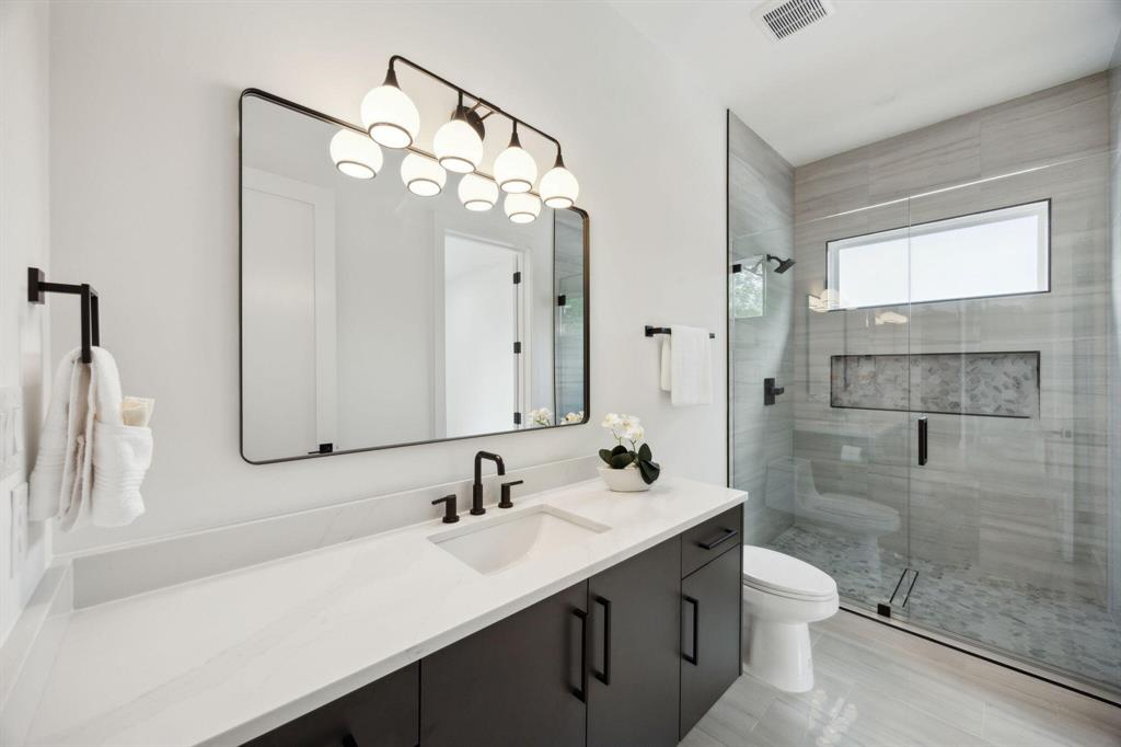 3815 Hawick Lane Property Photo 27