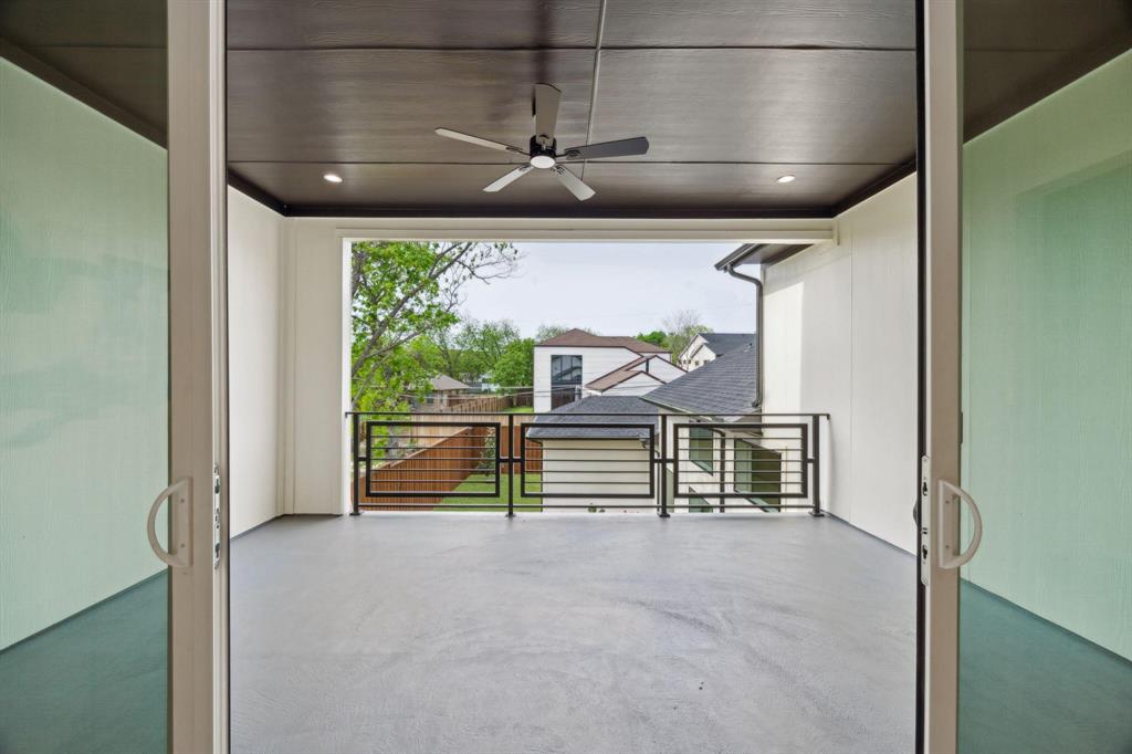 3815 Hawick Lane Property Photo 32