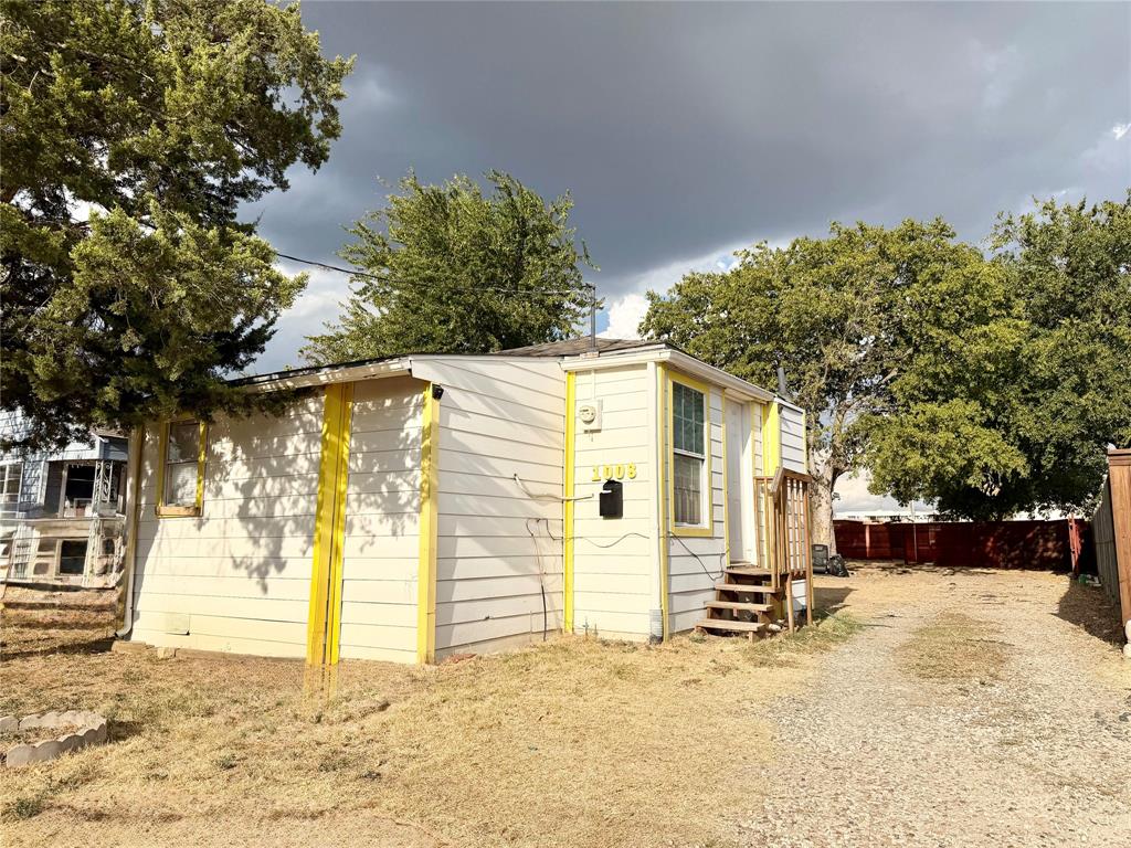 1008 G Avenue