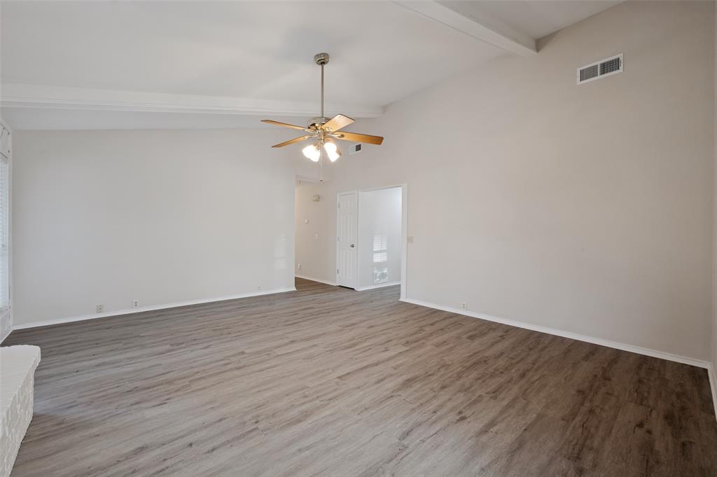 1103 Meadow Creek Drive Property Photo 7