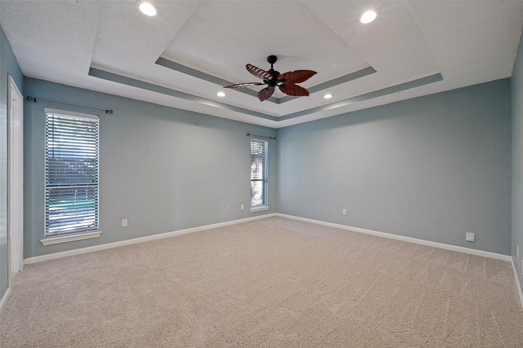 1103 Meadow Creek Drive Property Photo 12