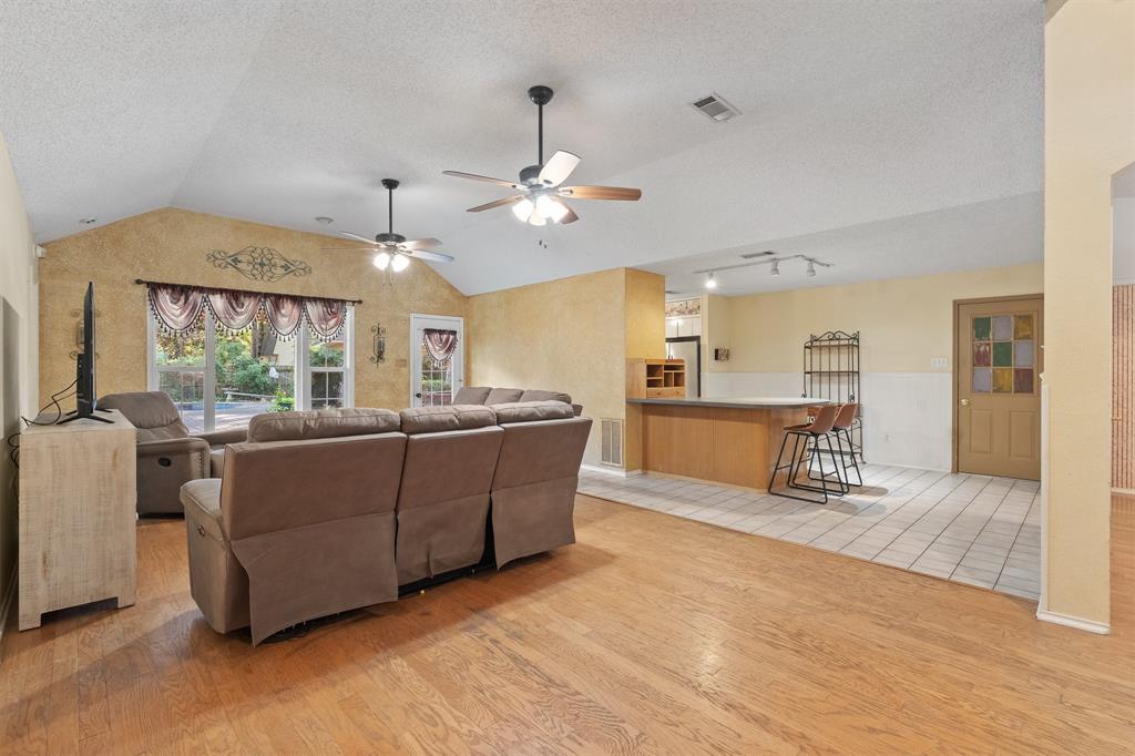 649 Parkridge Boulevard Property Photo 8