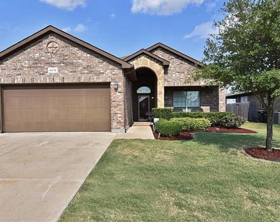 8212 Deer Bluff Lane Property Photo 1