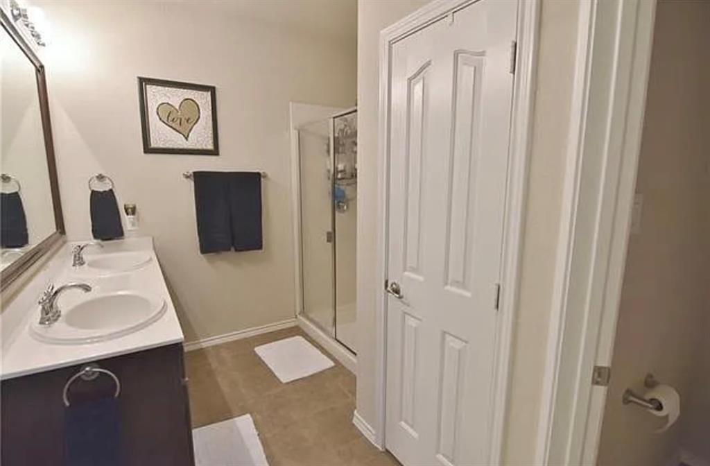 8212 Deer Bluff Lane Property Photo 17