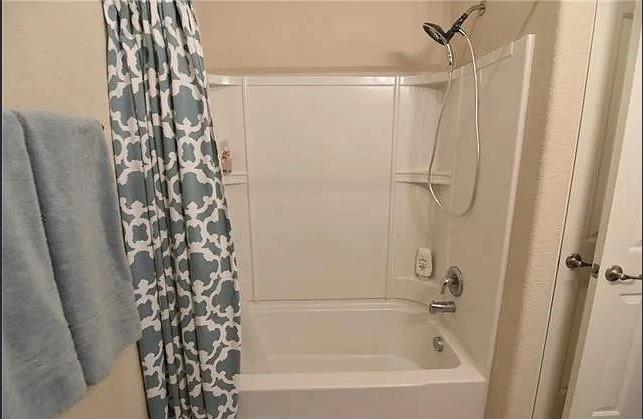 8212 Deer Bluff Lane Property Photo 20