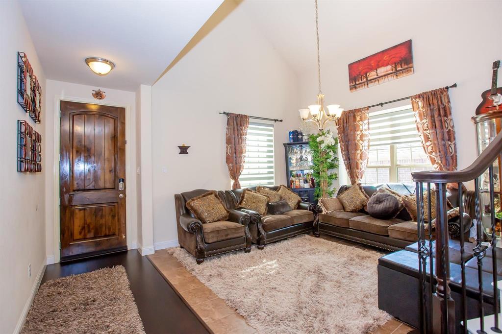 1002 Nail Lane Property Photo 5