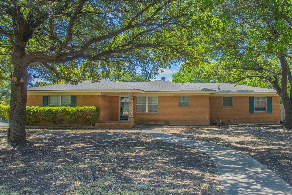 400 Randle Drive Property Photo 1