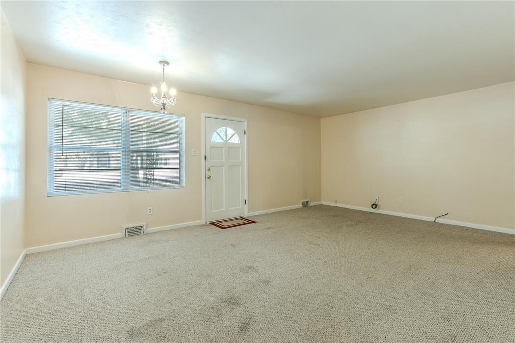 400 Randle Drive Property Photo 3