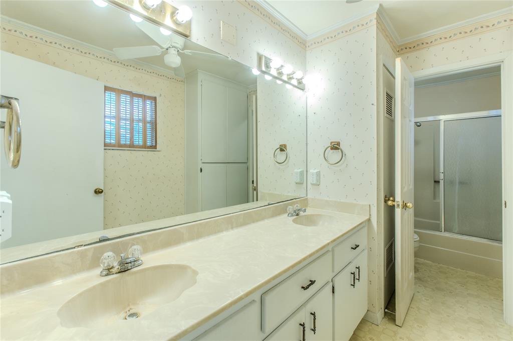400 Randle Drive Property Photo 13