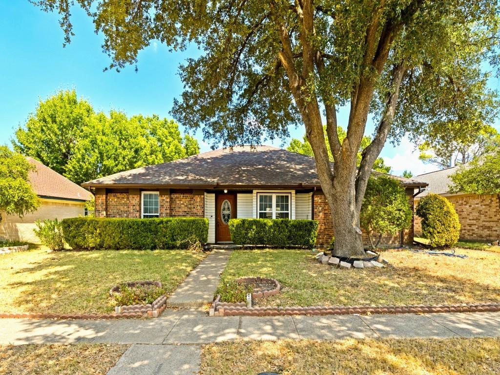 305 Jessica Drive Property Photo 1