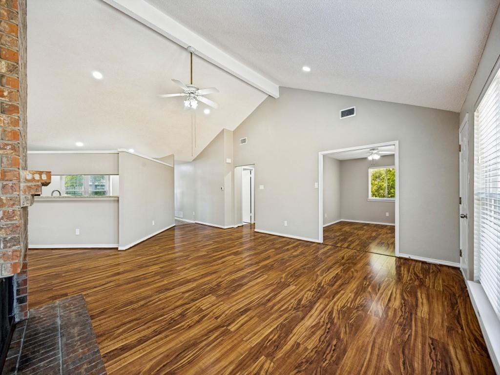 305 Jessica Drive Property Photo 5