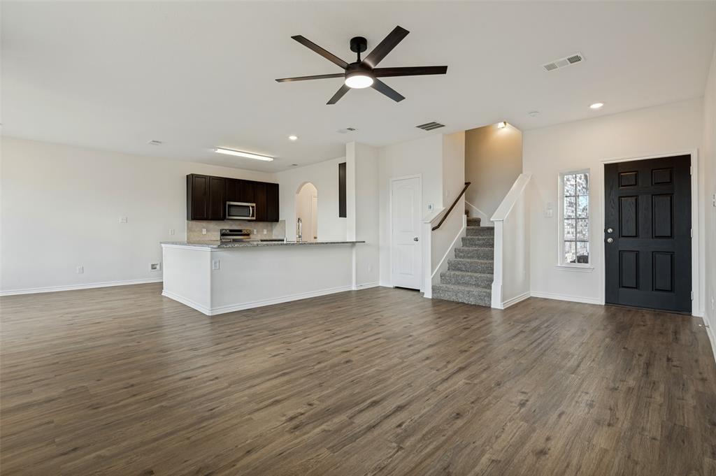 1403 Kinglet Drive Property Photo 4