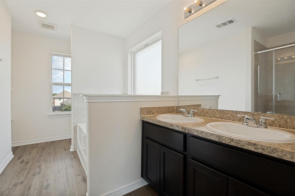 1403 Kinglet Drive Property Photo 19
