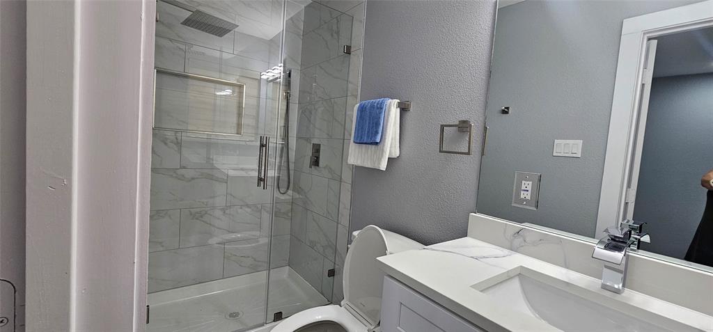 1712 Cascade Property Photo 15