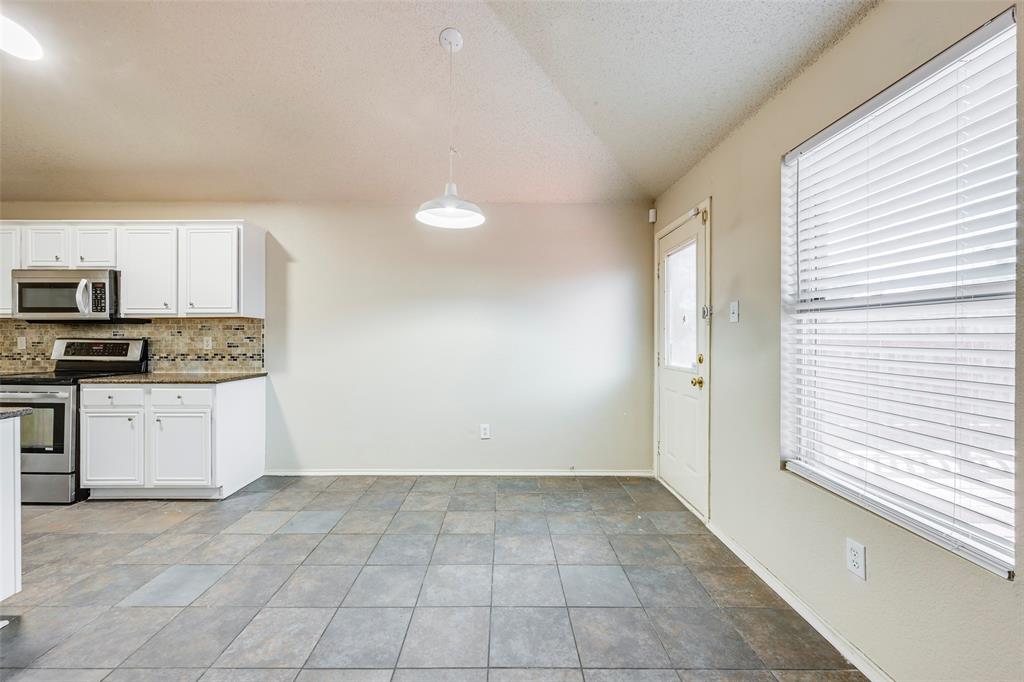 810 Engleside Drive Property Photo 12