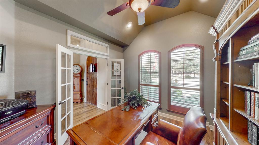4805 Rangewood Drive Property Photo 8