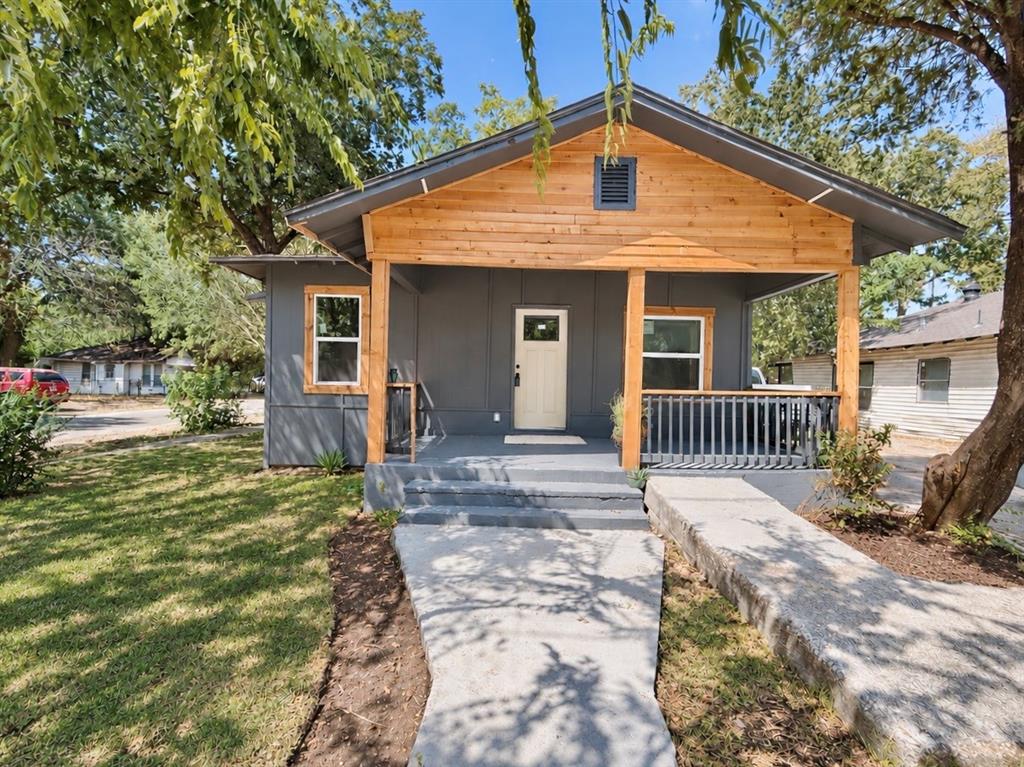 5231 Beeman Avenue Property Photo 1
