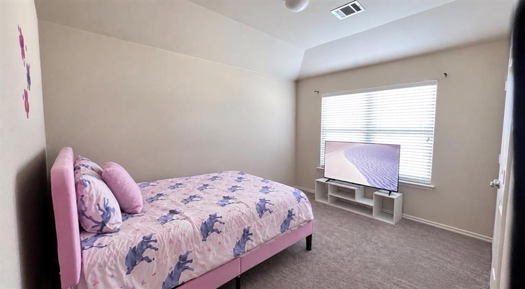 2104 Stonewood Drive Property Photo 12