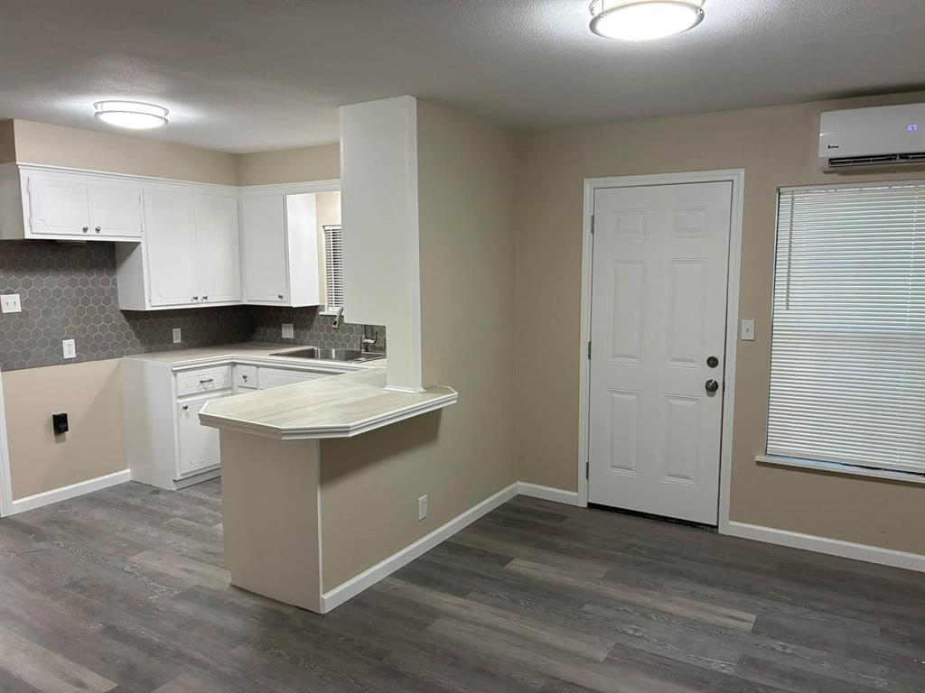 1102 La Monte Drive Property Photo 8