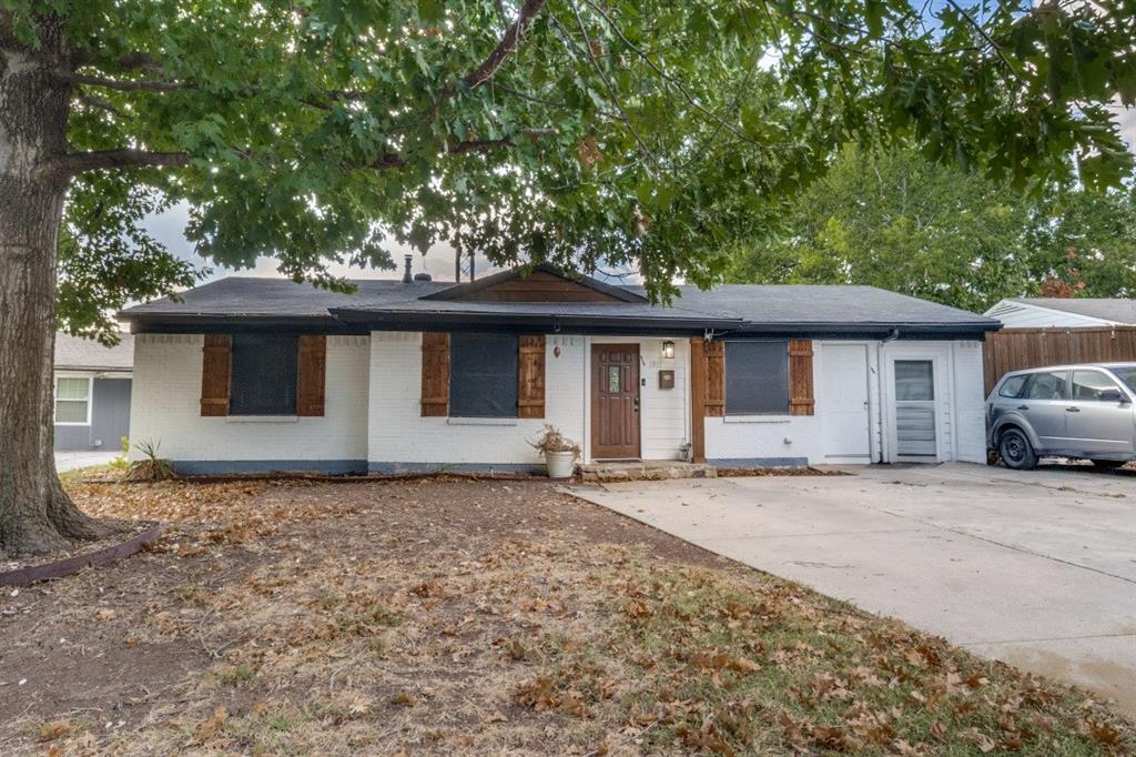 1911 El Capitan Drive Property Photo 2
