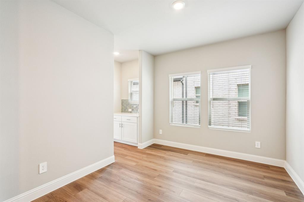 4107 Benbrook Drive Property Photo 12