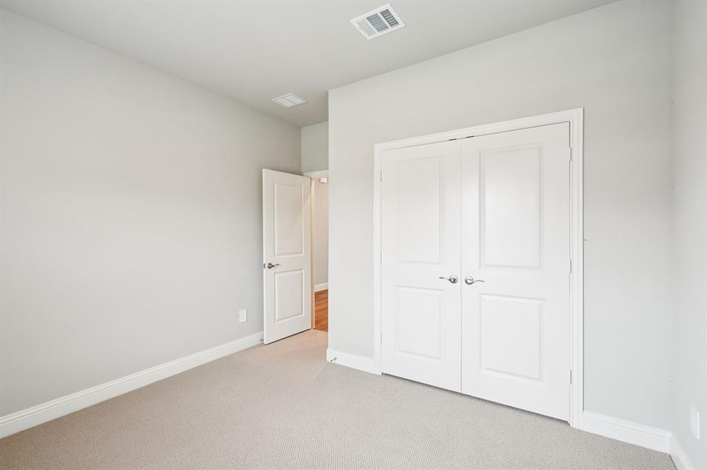 4107 Benbrook Drive Property Photo 17