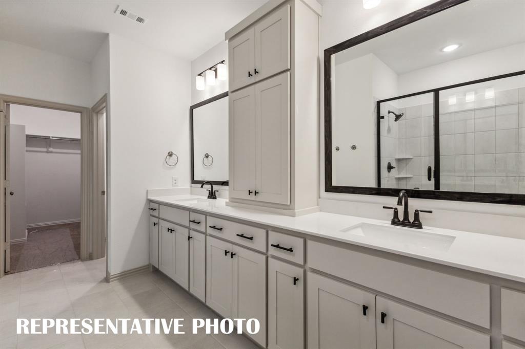 1218 Verbena Way Property Photo 12