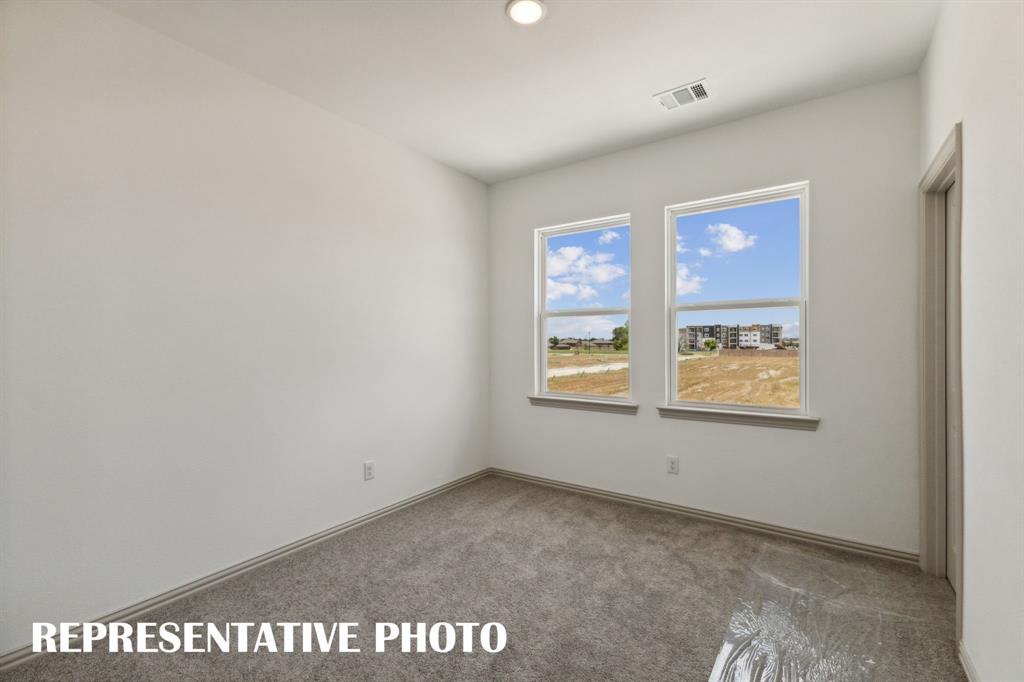 1218 Verbena Way Property Photo 16