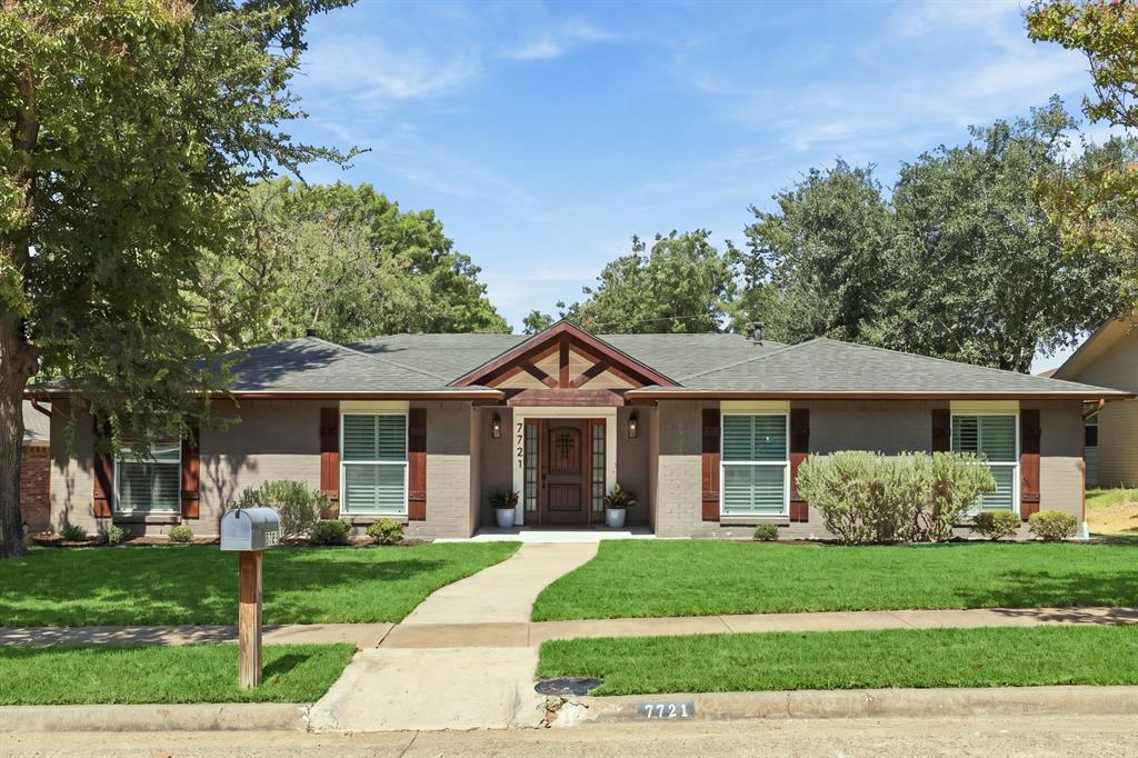 7721 El Padre Lane Property Photo 1