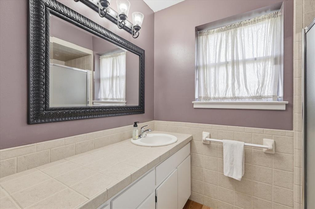 217 E Louella Drive Property Photo 27
