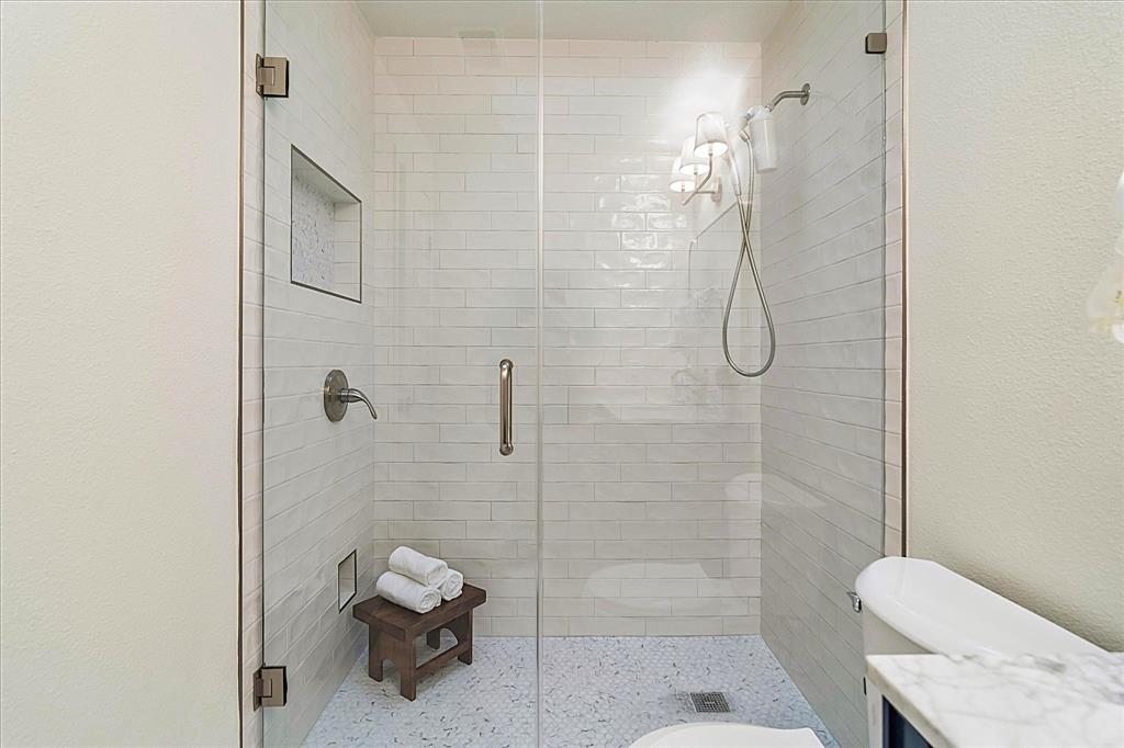 4040 Avondale Avenue 105 Property Photo 22